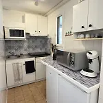 Petit Pavillon Pour 8 Personnes Dans Avec Piscine Σπίτι διακοπών Vendres