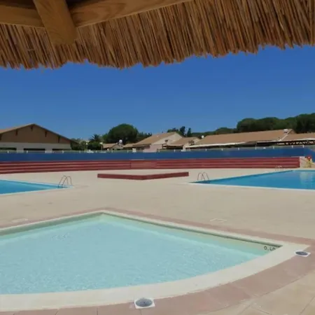 Petit Pavillon Pour 8 Personnes Dans Avec Piscine * Vendres